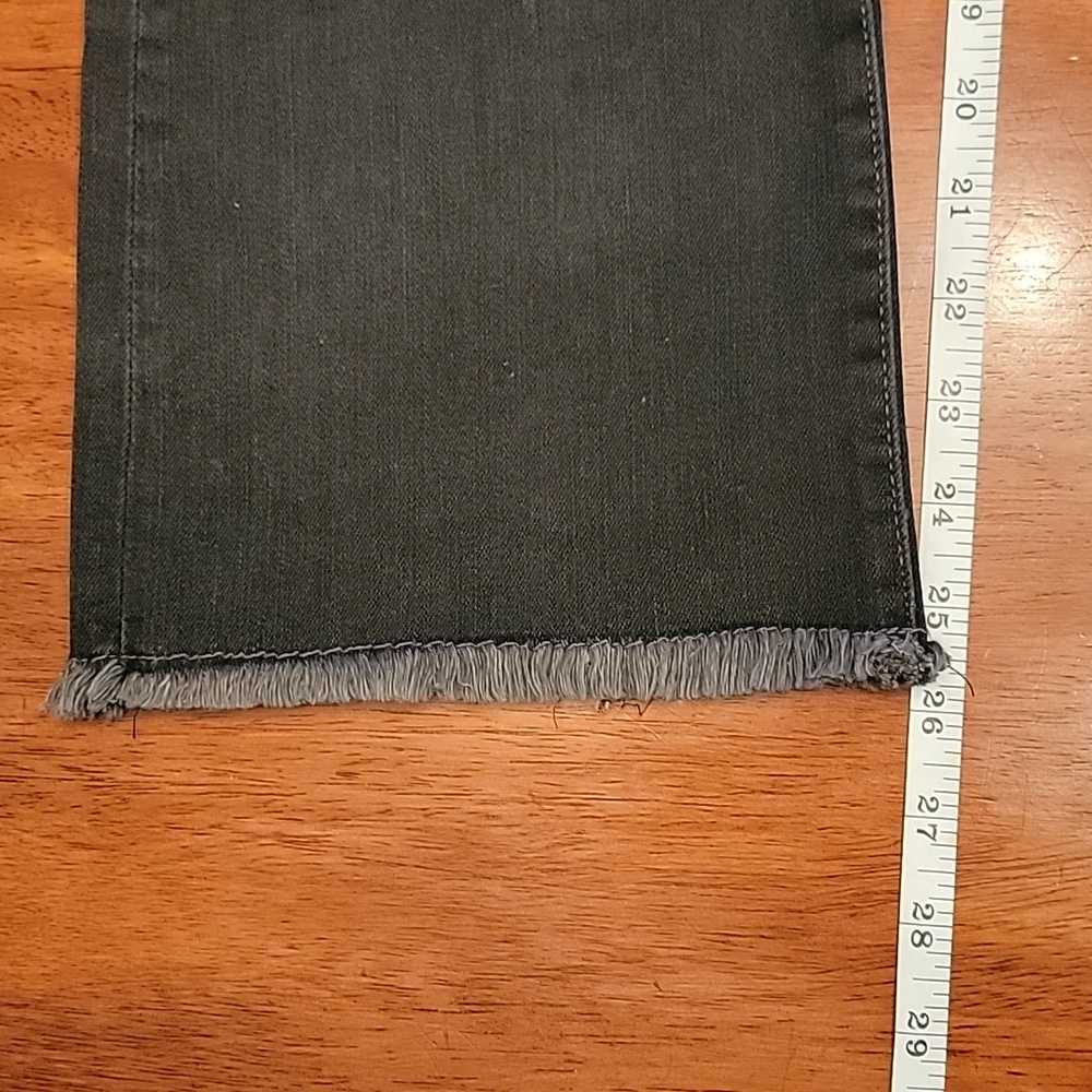 Free People sz W30 fringe ankle crop washed black jeans. - Picture 2 of 9